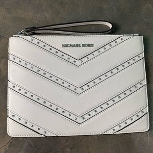 Authentic Michael Kors Envelope wristlet